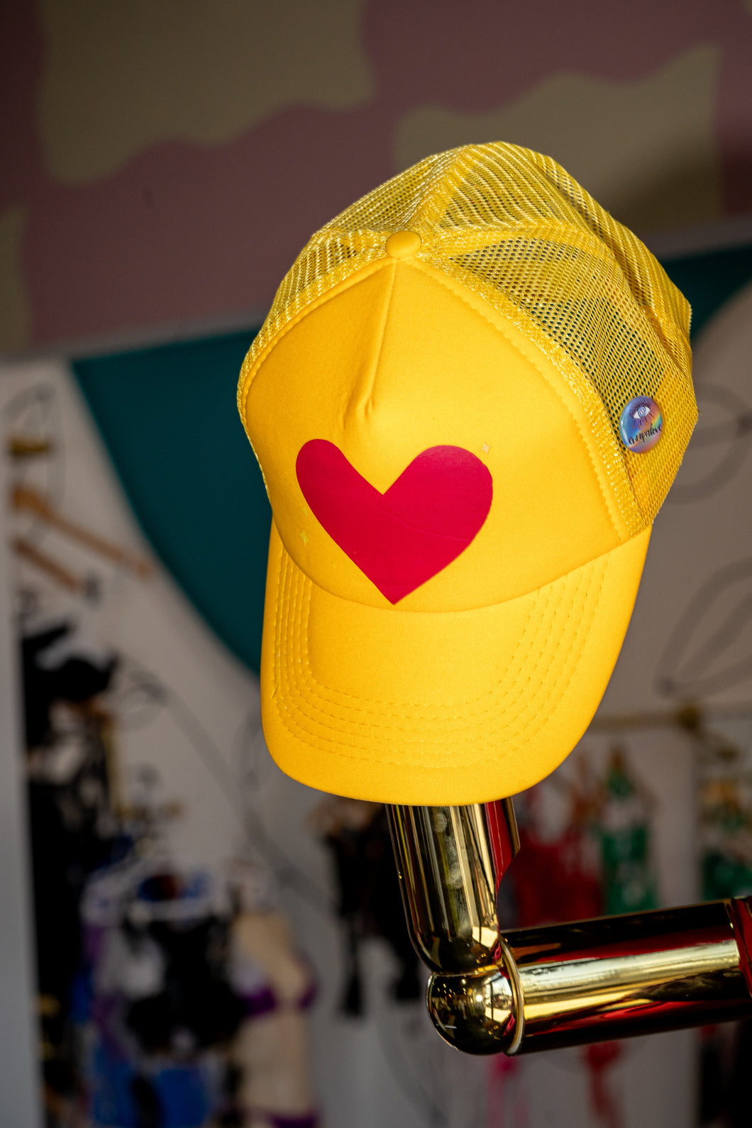 Heart yellow cap