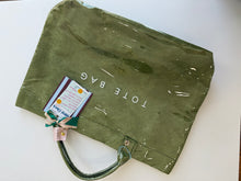 Cargar imagen en el visor de la galería, Roberta The tote Bag

