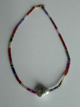 Cargar imagen en el visor de la galería, April necklace
