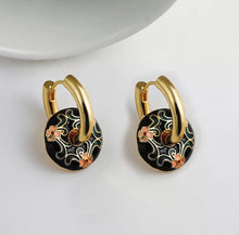 Load image into Gallery viewer, Bangladesh Earrings
